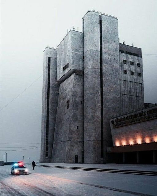 Chuvash State Opera And Ballet Theater / R. Begunts And V. Teneta | Classics On Architecture Lab 3 Chuvash state opera and ballet theater © rustam shagimordanov | tomrus