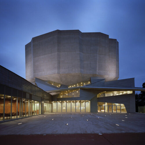 Kadare cultural center / chiaki arai urban and architecture design