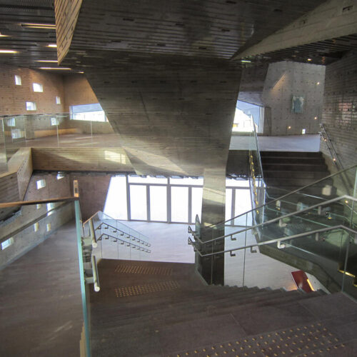 Kadare cultural center / chiaki arai urban and architecture design