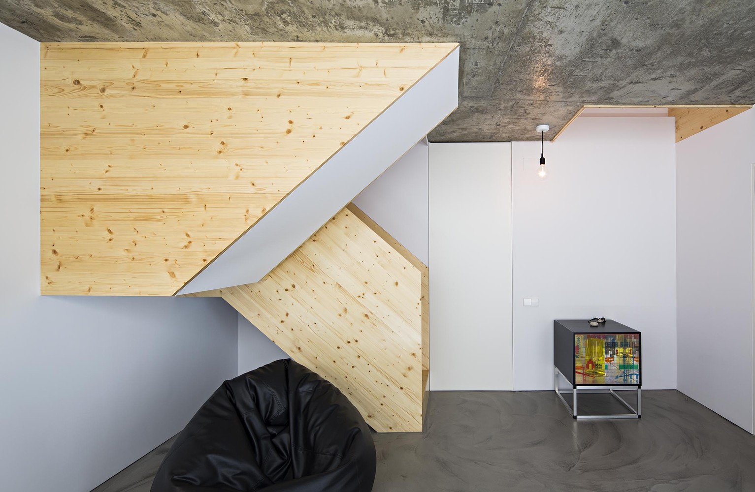 Casa no príncipe real / camarim arquitectos