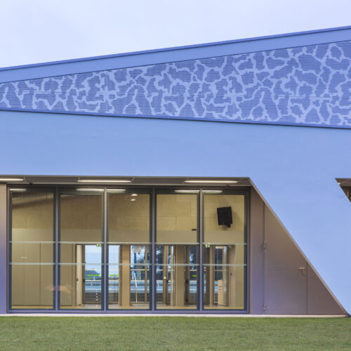 Salle polyvalente de plumergat / studio 02
