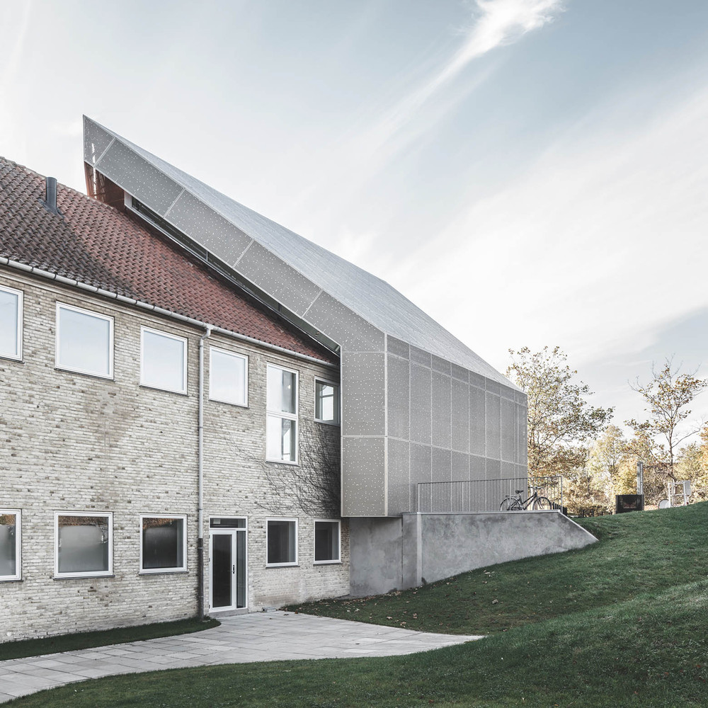 Mariehøj cultural centre / sophus søbye arkitekter + we architecture