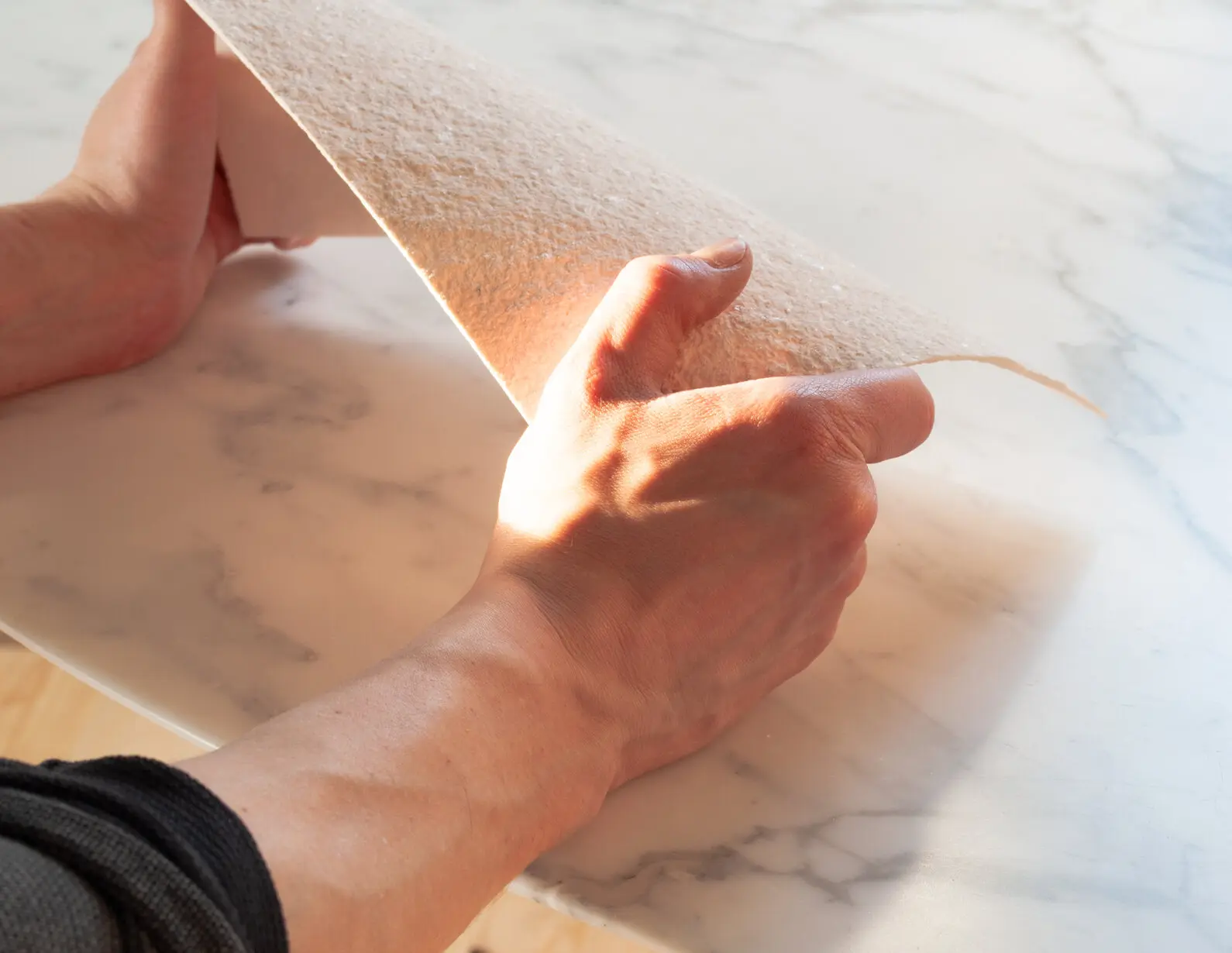 Stoneskin-_-Innovative-Material-_-Natural-Stone-_-Yuki-By-Stonearts.jpg Stoneskin: an innovative material redefining the use of natural stone in design