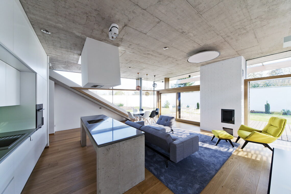 Td house / sporaarchitects