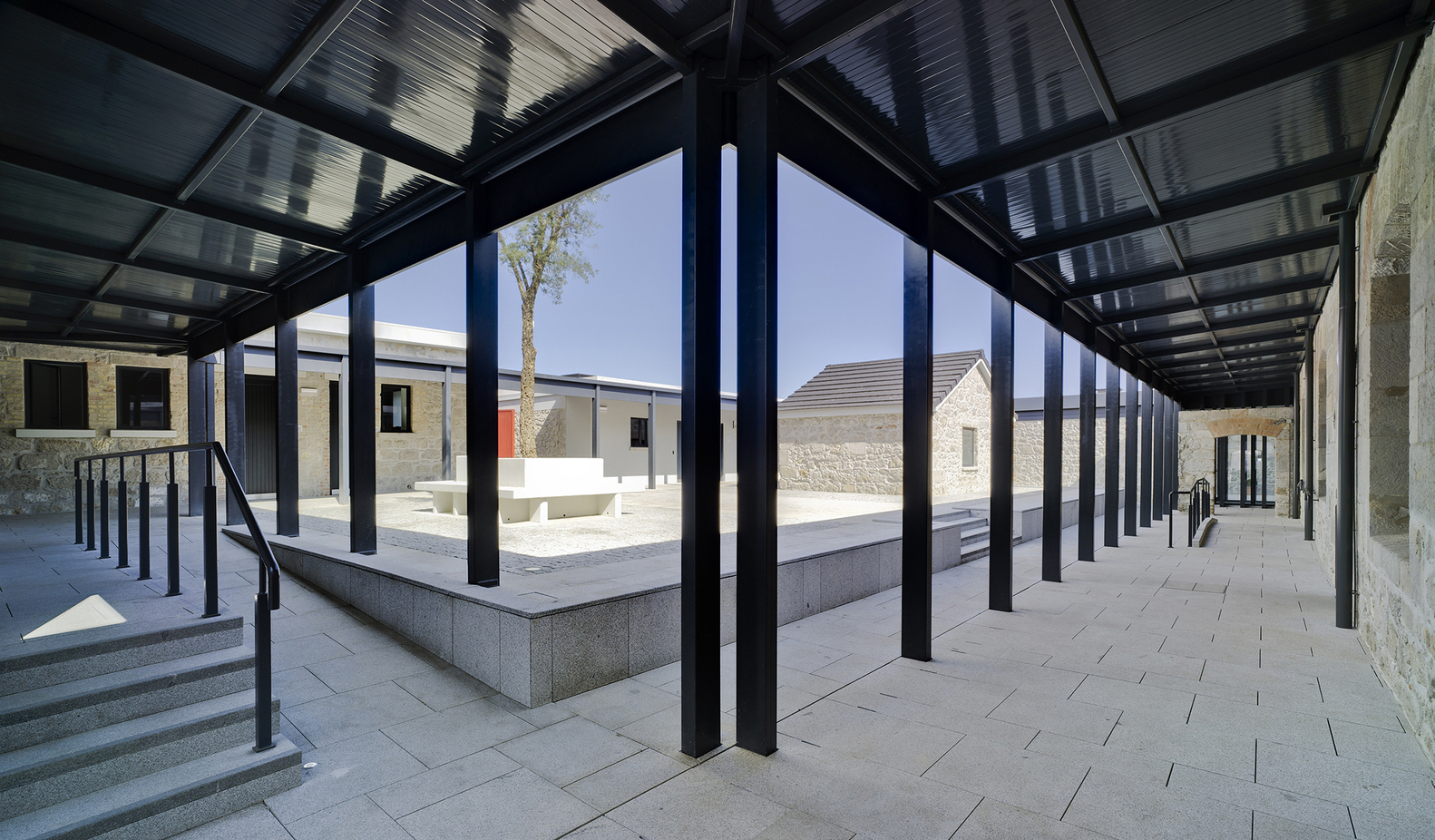 Ayalto Arquitectos Gibraltar university / ayalto integral