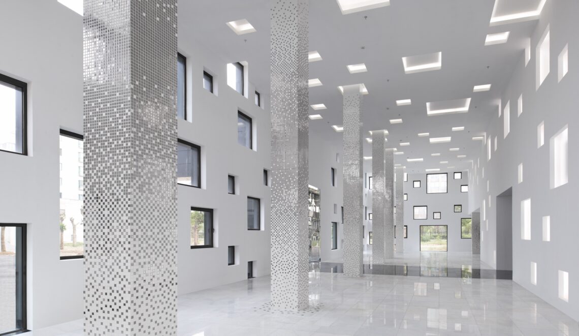 Cube tube in jinhua / sako architects