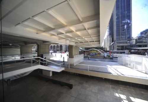 Access to the building from paulista: complete integration with the avenue. © everton amaro/fiesp