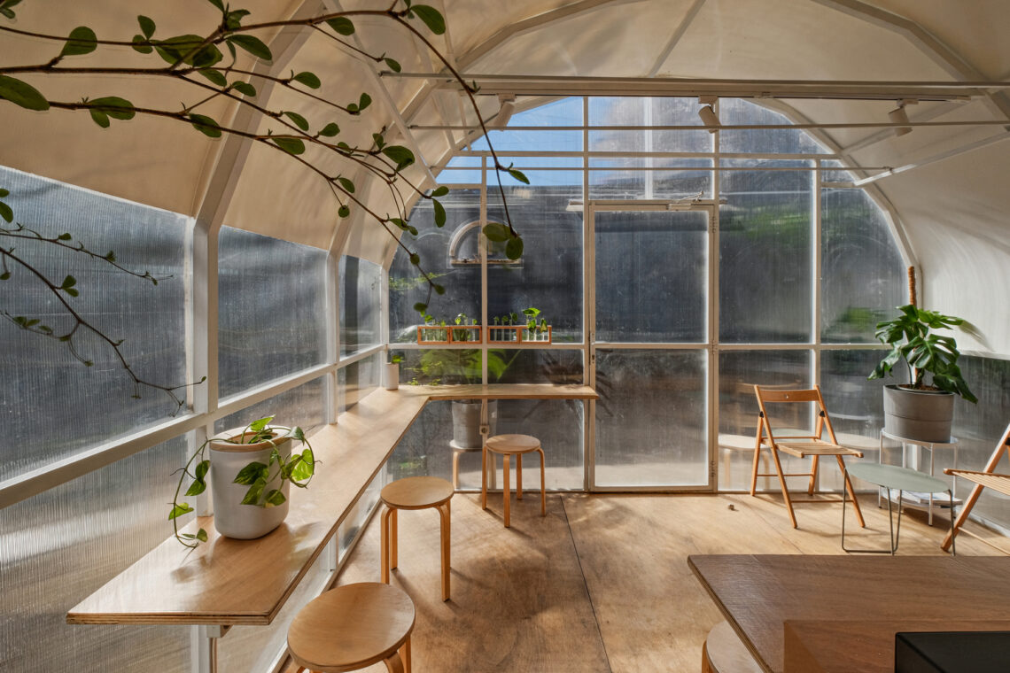 Mko Culture Café / Ins Studio 1 Mko culture café / ins studio