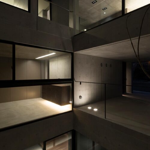 Grigio / apollo architects & associates