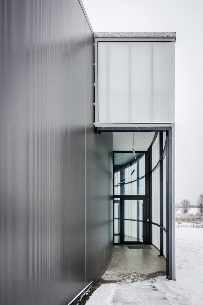 Yeti Headquarters / Jrk72 4 Yeti headquarters / jrk72