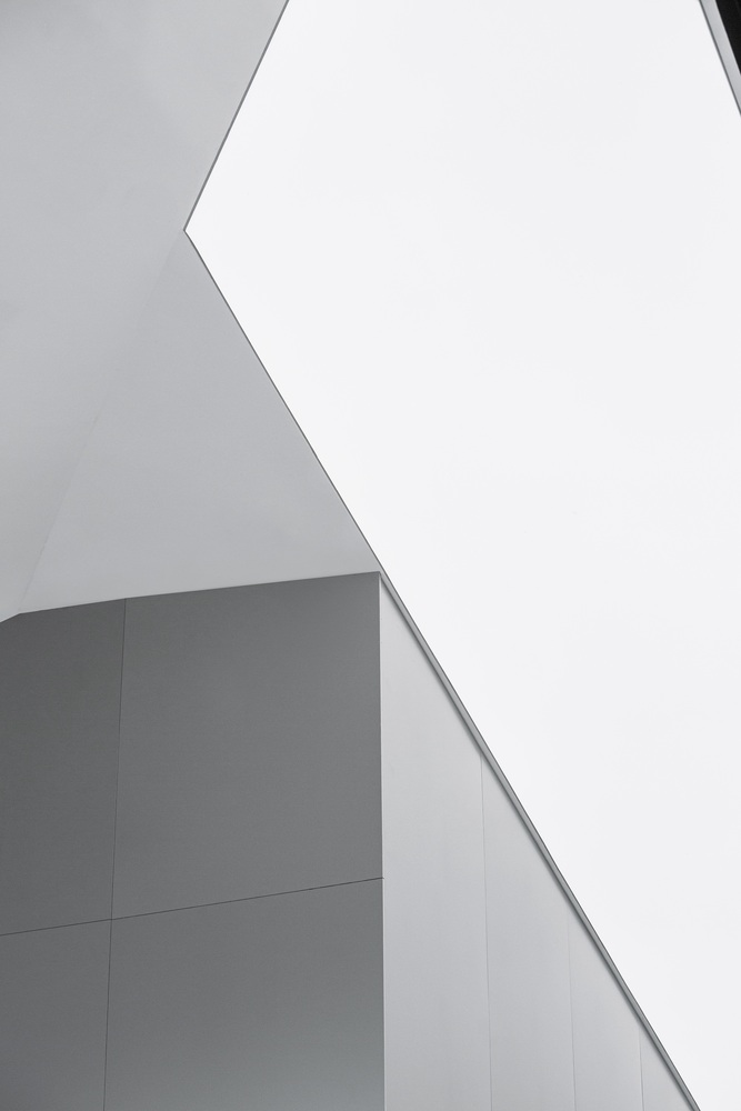 Dji Retail Store / E Studio 15 Dji retail store / e studio