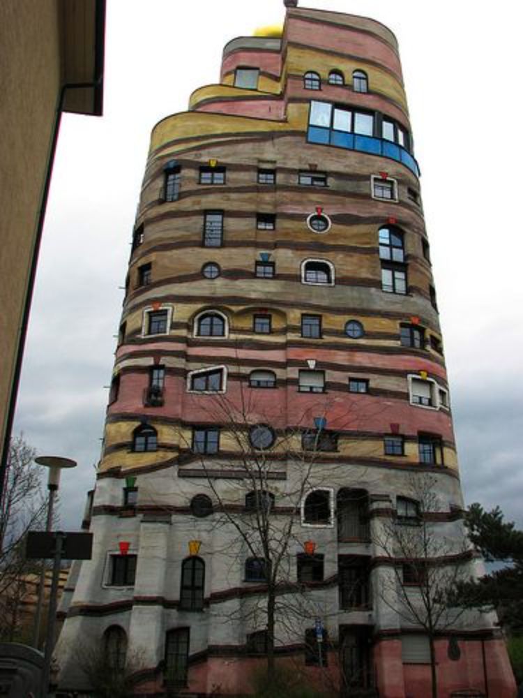 Waldspirale / Friedensreich Hundertwasser | Classics On Architecture Lab 15 Waldspirale / friedensreich hundertwasser