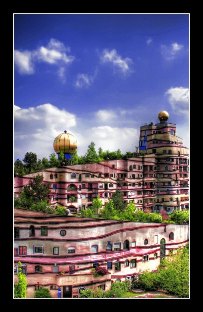 Waldspirale / Friedensreich Hundertwasser | Classics On Architecture Lab 5 Waldspirale / friedensreich hundertwasser