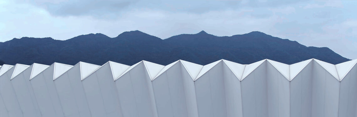 Dongyang sports center / institute of shanghai architectural design and research