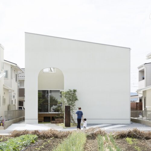 Otsu house / alts design office