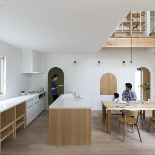 Otsu house / alts design office