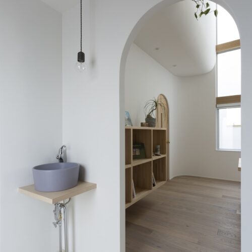 Otsu house / alts design office