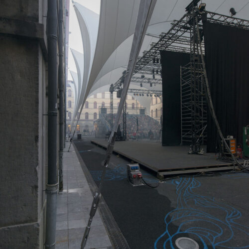 Covering of the courtyard of the carré des arts in mons / agwa + ney & partners