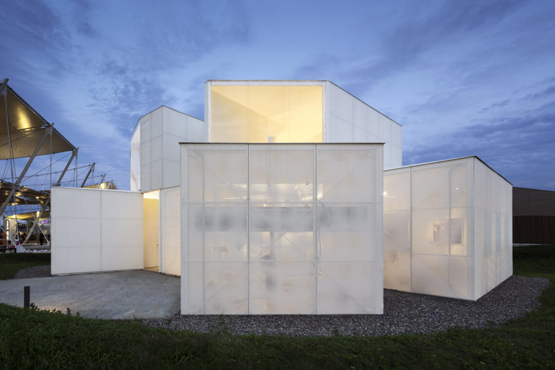 Caritas Pavilion / Piuarch 9 Caritas pavilion / piuarch