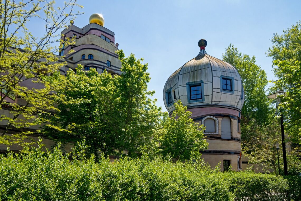 Waldspirale / Friedensreich Hundertwasser | Classics On Architecture Lab 16 Waldspirale / friedensreich hundertwasser
