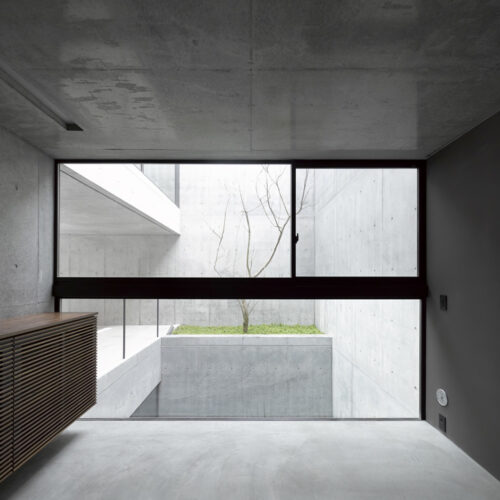 Grigio / apollo architects & associates