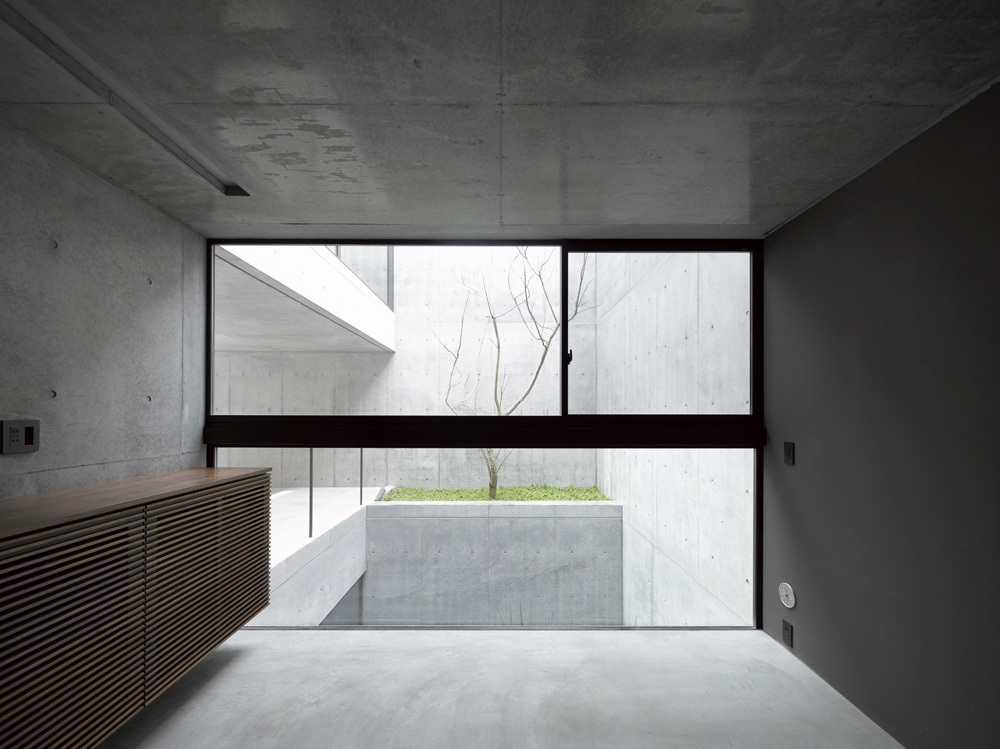 Grigio / apollo architects & associates