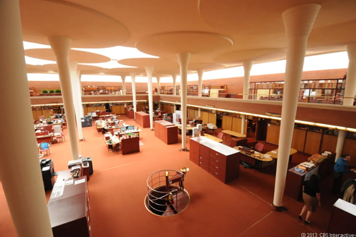 Great_Workroom_Natural_Light_1 Frank lloyd wright's architectural feat: supporting 60 tons on a lily pad columns at sc johnson headquarters