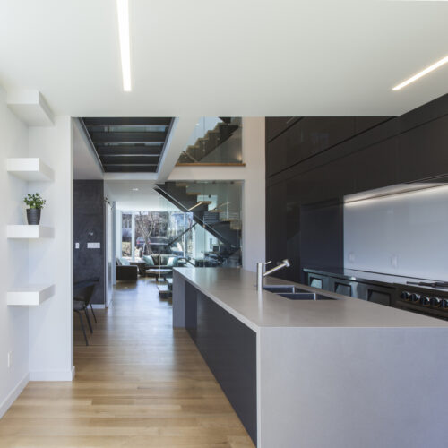 Instar house / atelier rzlbd