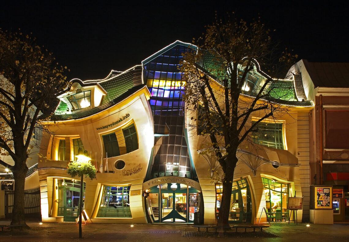 Krzywy Domek - Crooked House / Szotynscy &Amp; Zaleski 35 Krzywy domek (crooked house) / szotynscy & zaleski
