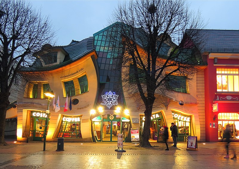 Krzywy Domek - Crooked House / Szotynscy &Amp; Zaleski 34 Krzywy domek (crooked house) / szotynscy & zaleski