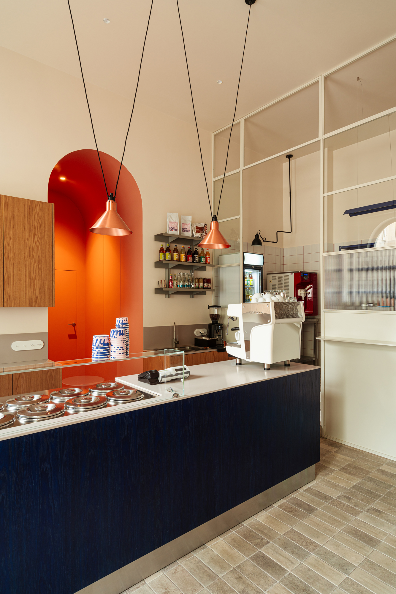 Milk_Hanna Pietras Architects7 Milk lodowe bistro in łódź / hanna pietras architects