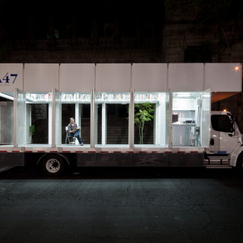 A47 Mobile Art Library / Productora 38 A47 mobile art library / productora