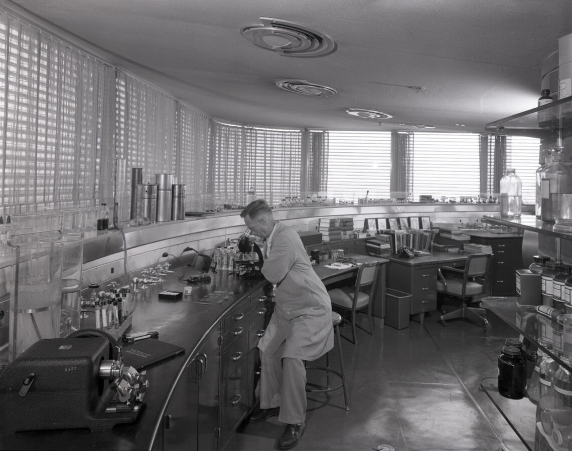 Sc Johnson Wax Research Tower / Frank Lloyd Wright | Classics On Architecture Lab 22 Sc johnson wax research tower / frank lloyd wright | classics on architecture lab