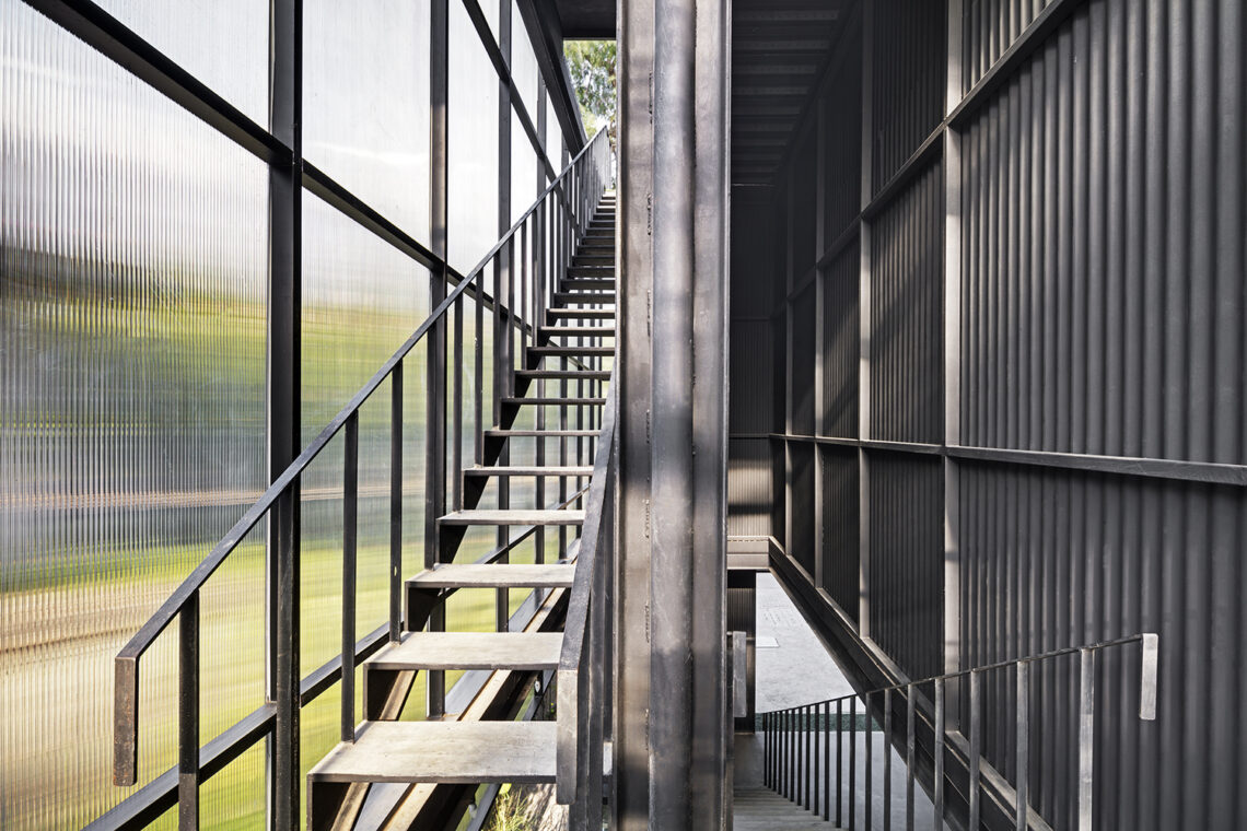 The Courtyard / M9 Design Studio 11 The courtyard / m9 design studio