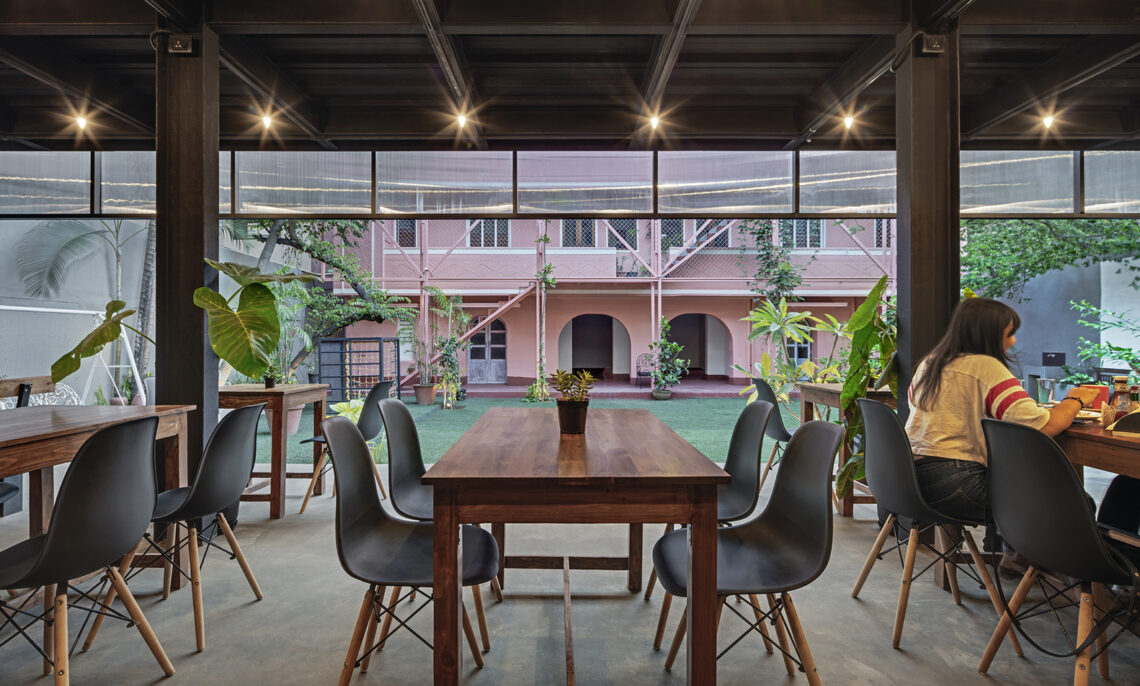 The Courtyard / M9 Design Studio 13 The courtyard / m9 design studio