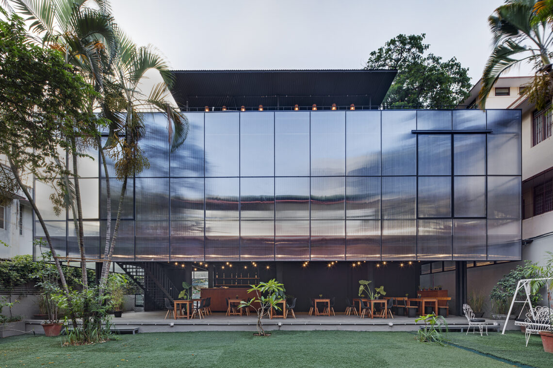 The Courtyard / M9 Design Studio 17 The courtyard / m9 design studio