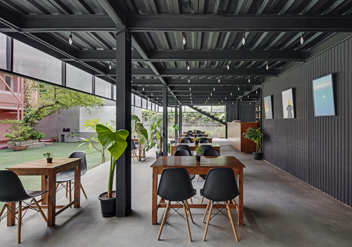 The Courtyard / M9 Design Studio 3 The courtyard / m9 design studio