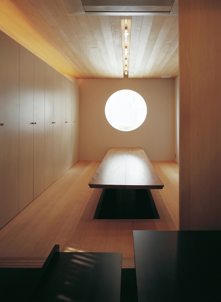 Switch-17 Switch residence / apollo architects & associates