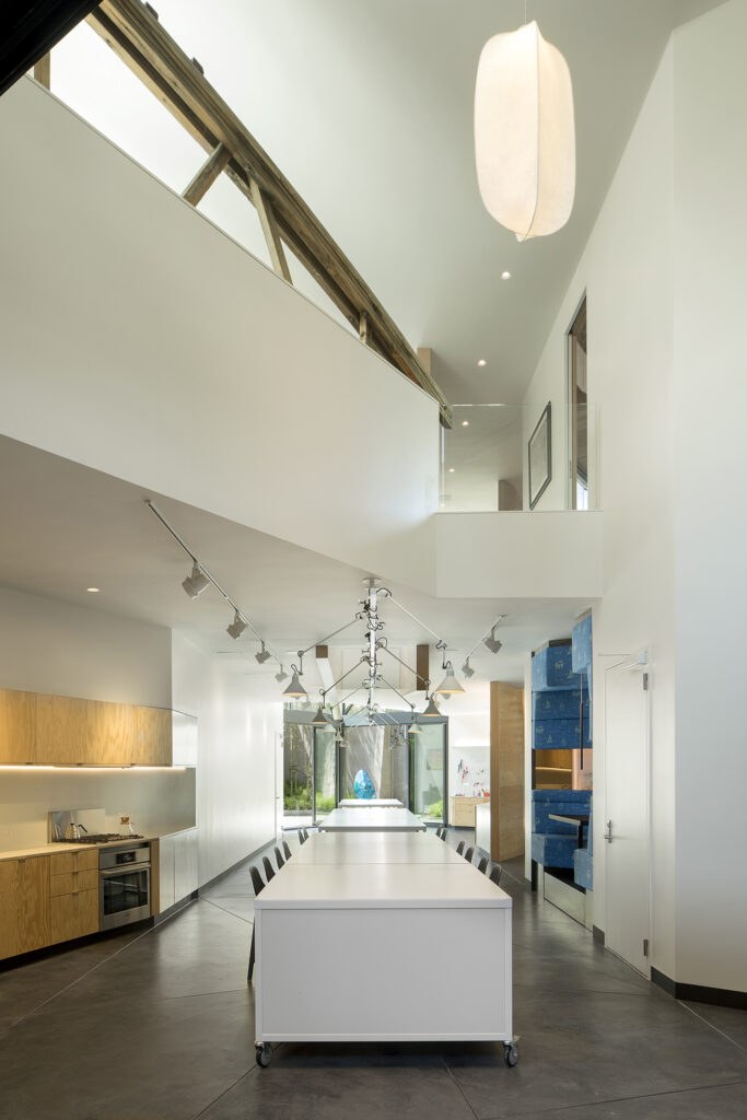The Nm Bodecker Foundation / Skylab Architecture 21 The nm bodecker foundation / skylab architecture