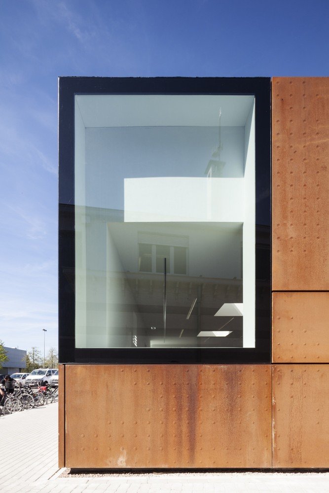 Studio_Farris_Architects_-_City_Library_Bruges_-_06_(∏Tim_Van_De_Velde) City library bruges / studio farris architects
