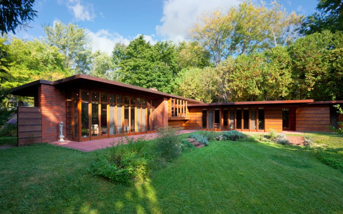 How Frank Lloyd Wright'S Usonian Homes Revolutionized Affordable Modernism 1 Frank lloyd wright's usonian home: a legacy of affordable, modern architecture