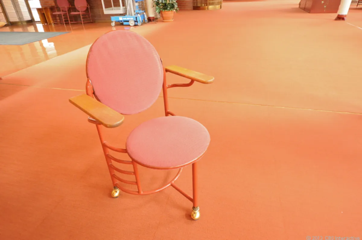 Three-Legged_Chair Frank lloyd wright's architectural feat: supporting 60 tons on a lily pad columns at sc johnson headquarters