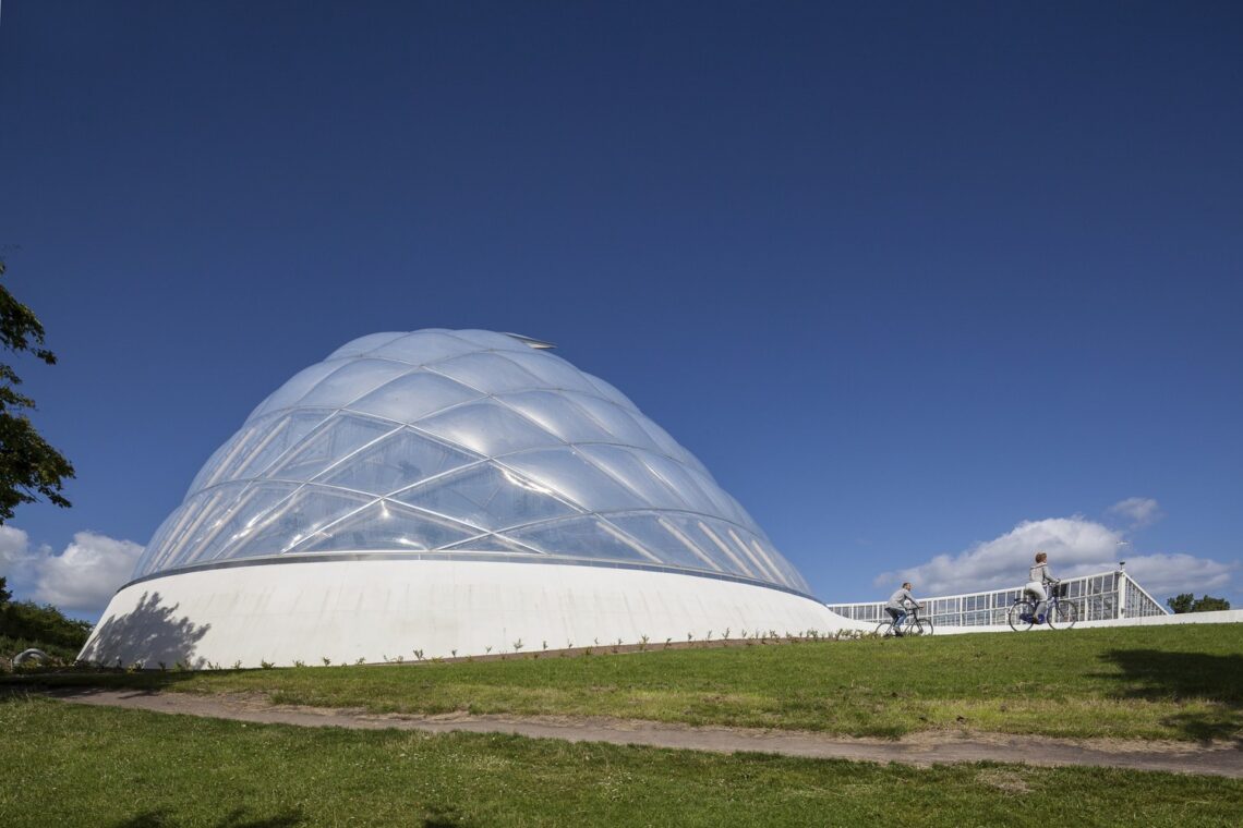 Sustainable Hothouse / C.f. Møller 7 Vhufot30