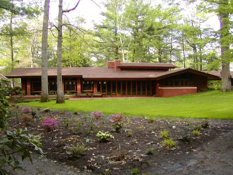 How Frank Lloyd Wright'S Usonian Homes Revolutionized Affordable Modernism 6 Frank lloyd wright's usonian home: a legacy of affordable, modern architecture