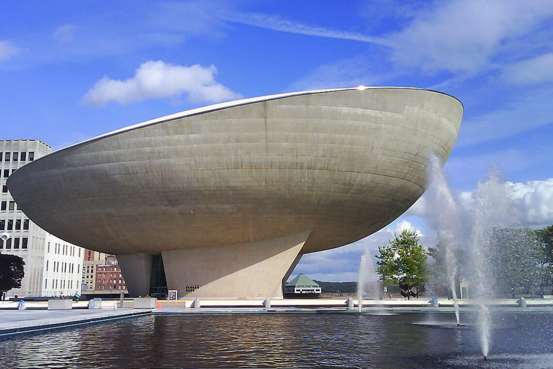 The egg / harrison & abramovitz | classics on architecture lab