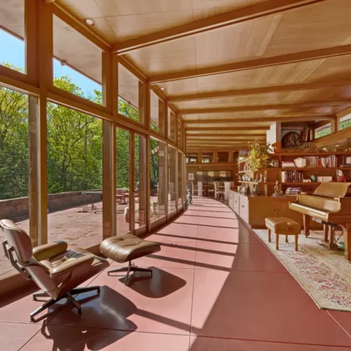 Frank Lloyd Wright'S Iconic Tirranna Home In Connecticut Sells For $6 Million 29 Frank lloyd wright's iconic tirranna home in connecticut sells for $6 million