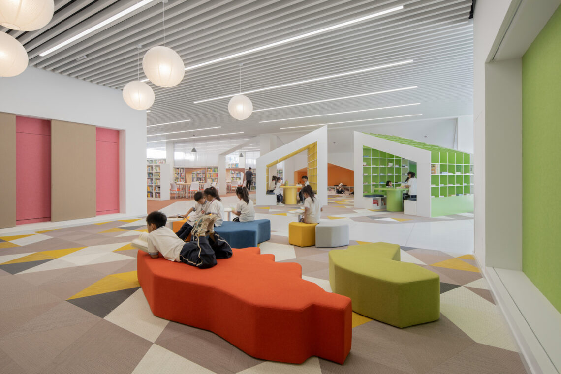 Shanghai Conservatory Of Music Experimental School Hebi Branch Library Interior Renovation / Urbanus 23 Shanghai conservatory of music experimental school hebi branch library interior renovation / urbanus