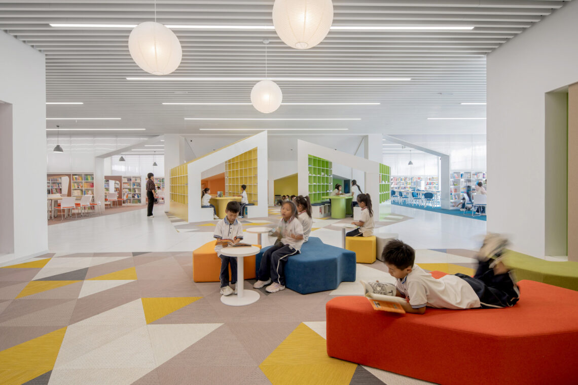 Shanghai Conservatory Of Music Experimental School Hebi Branch Library Interior Renovation / Urbanus 1 Shanghai conservatory of music experimental school hebi branch library interior renovation / urbanus