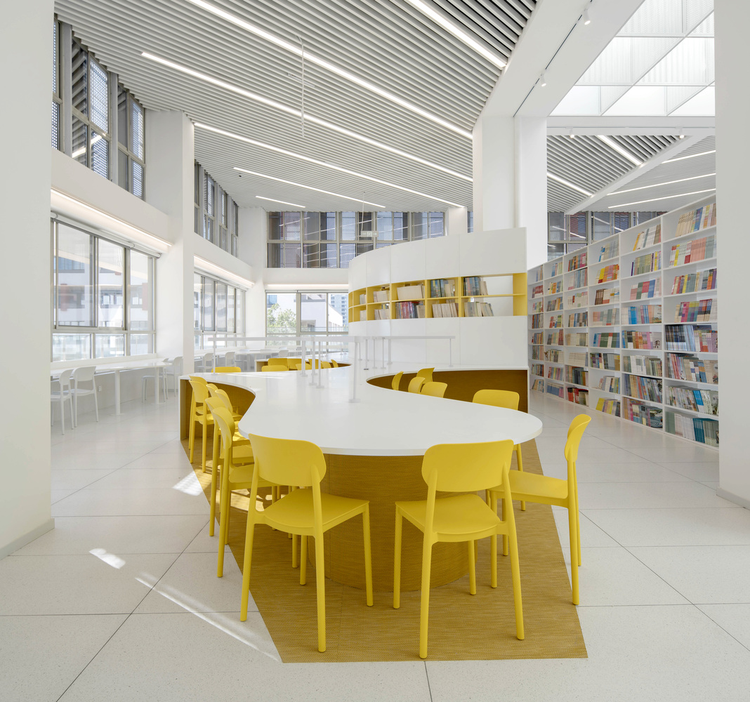 Shanghai Conservatory Of Music Experimental School Hebi Branch Library Interior Renovation / Urbanus 9 Shanghai conservatory of music experimental school hebi branch library interior renovation / urbanus