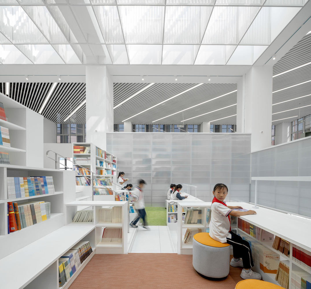 Shanghai Conservatory Of Music Experimental School Hebi Branch Library Interior Renovation / Urbanus 2 Shanghai conservatory of music experimental school hebi branch library interior renovation / urbanus